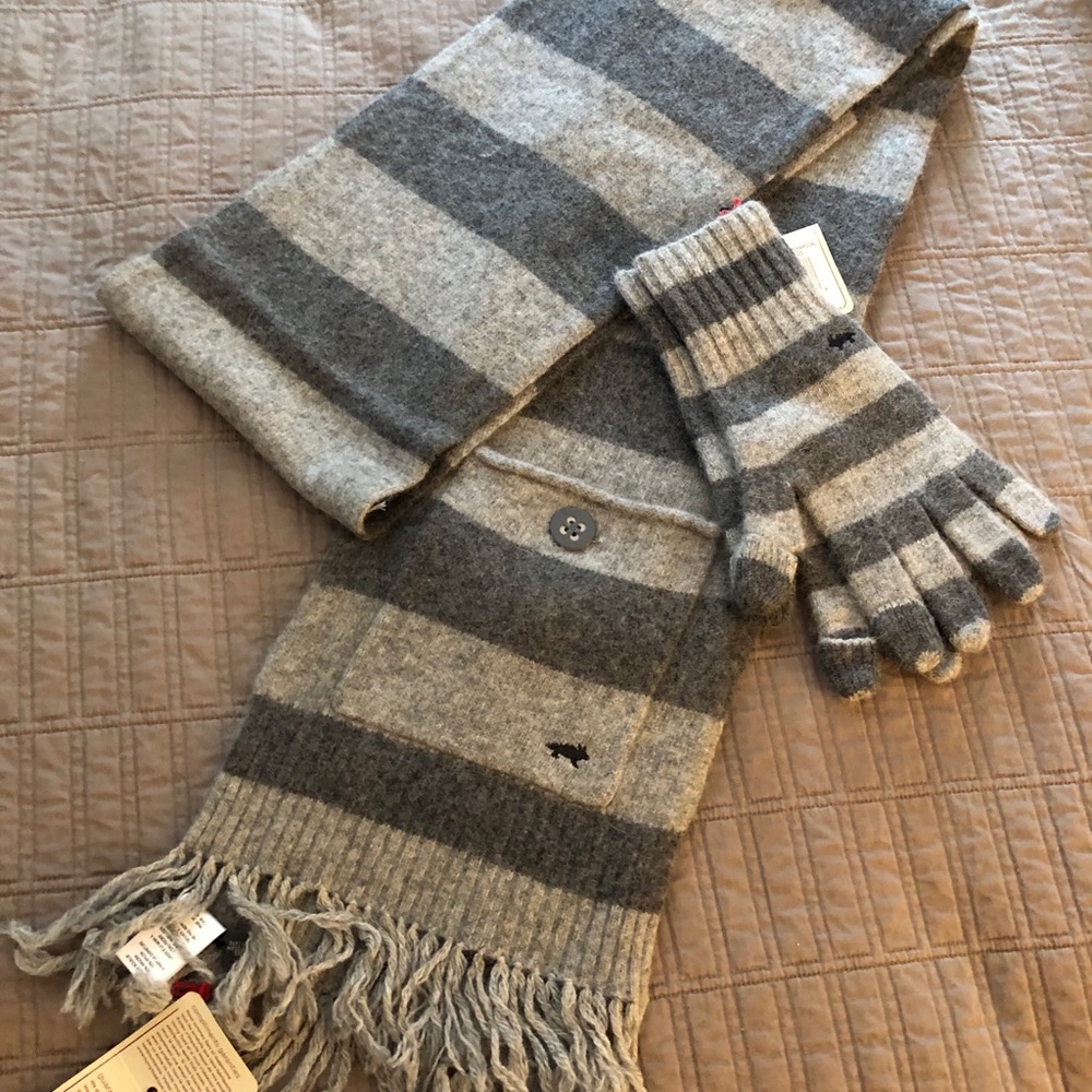 NWT scarf and mitten set